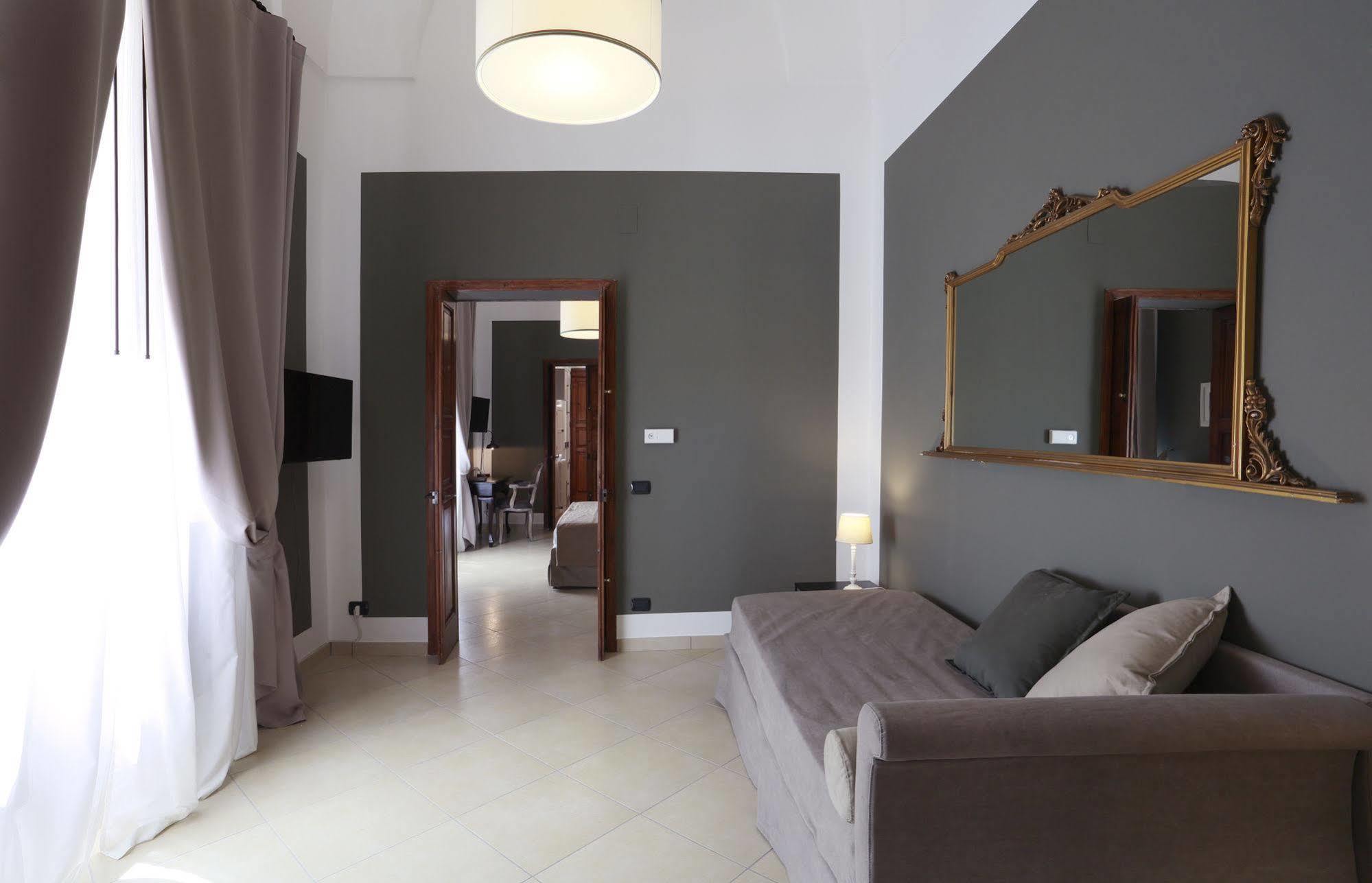 Santa Marta Suites & Apartments Lecce Exterior foto