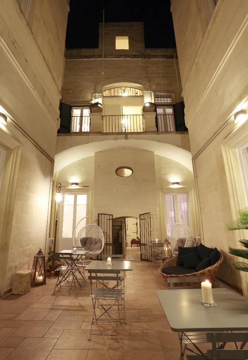 Santa Marta Suites & Apartments Lecce Exterior foto